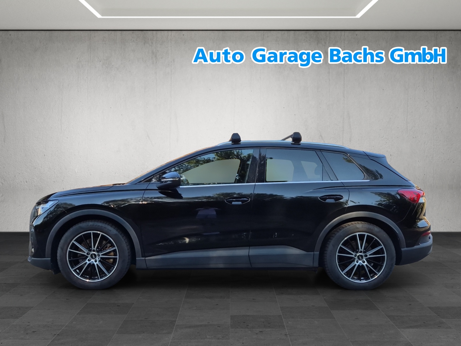 AUDI Q4 e-tron 40-showroom-element-3