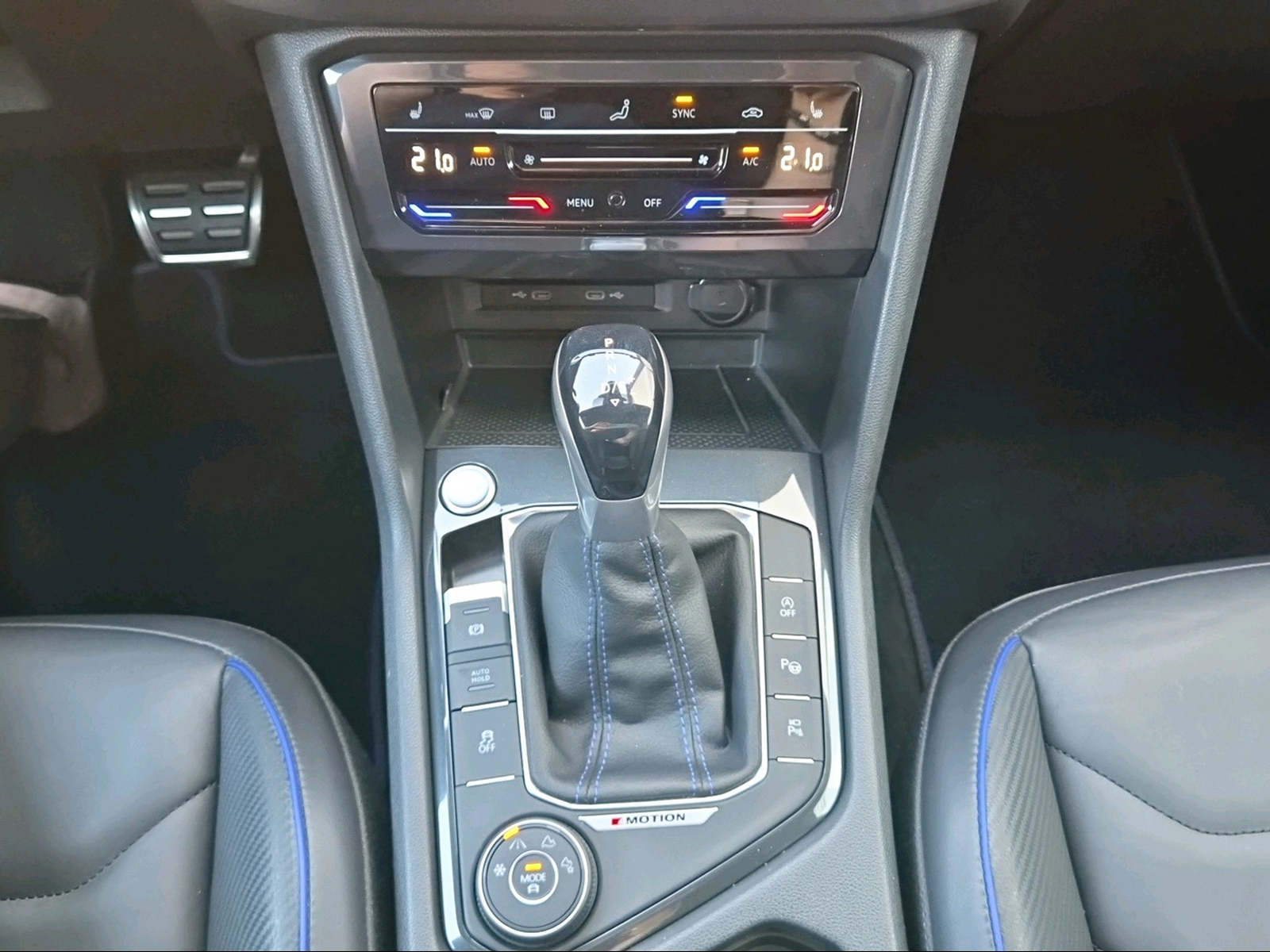VW Tiguan 2.0TSI R 4Motion DSG Deepblack Perleffekt-image-18