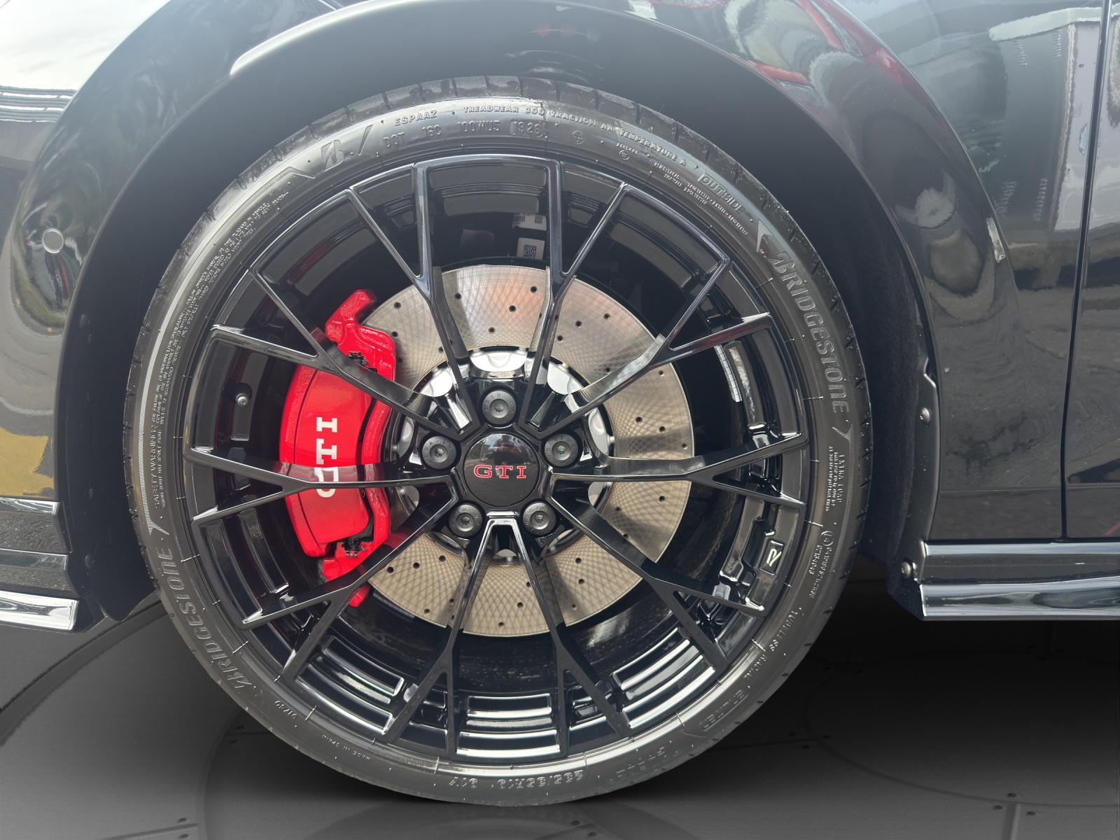 VW Golf 2.0 TSI GTI Edition 50 DSG-image-7