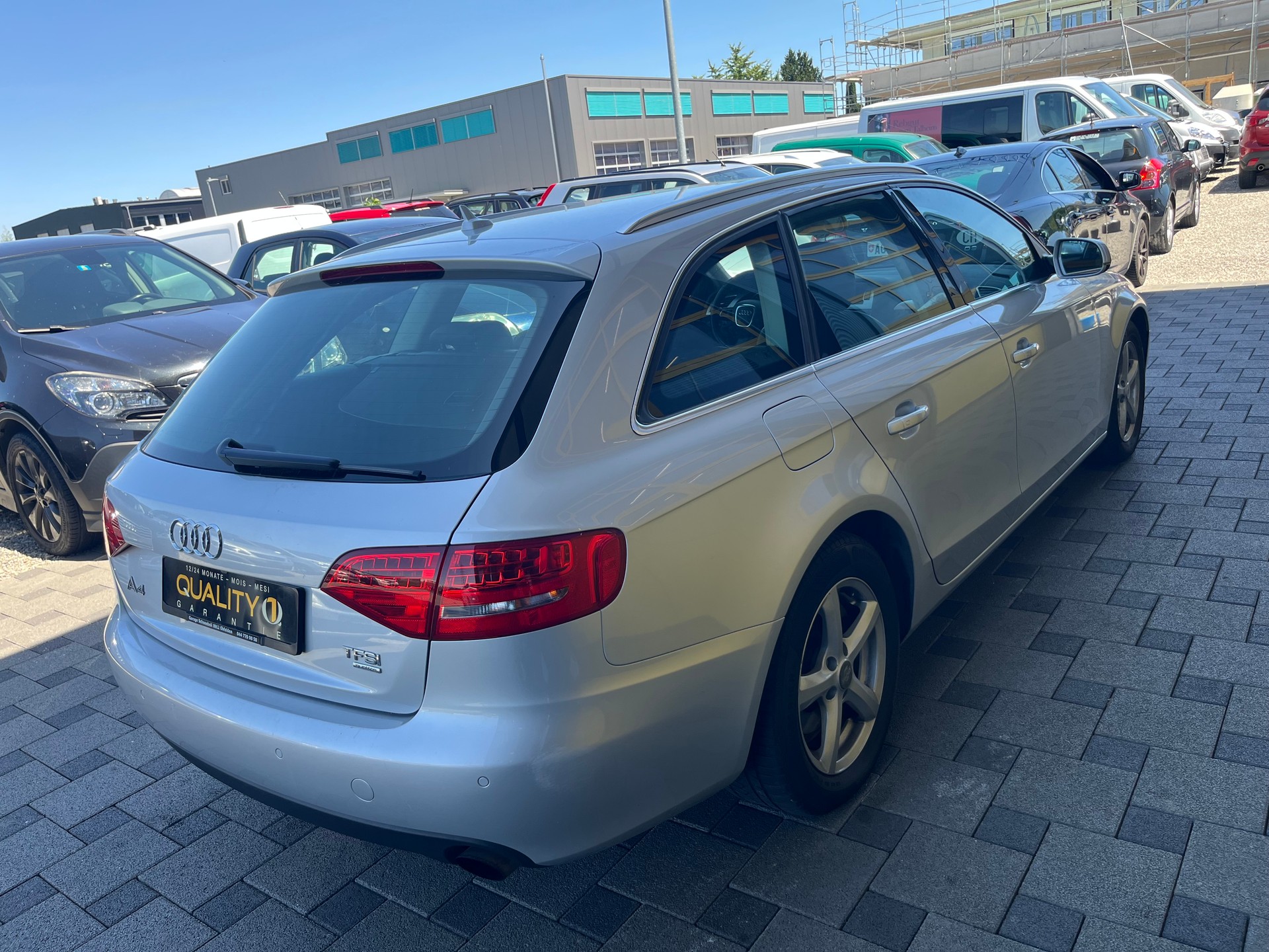 AUDI A4 Avant 2.0 TFSI quattro-image-6