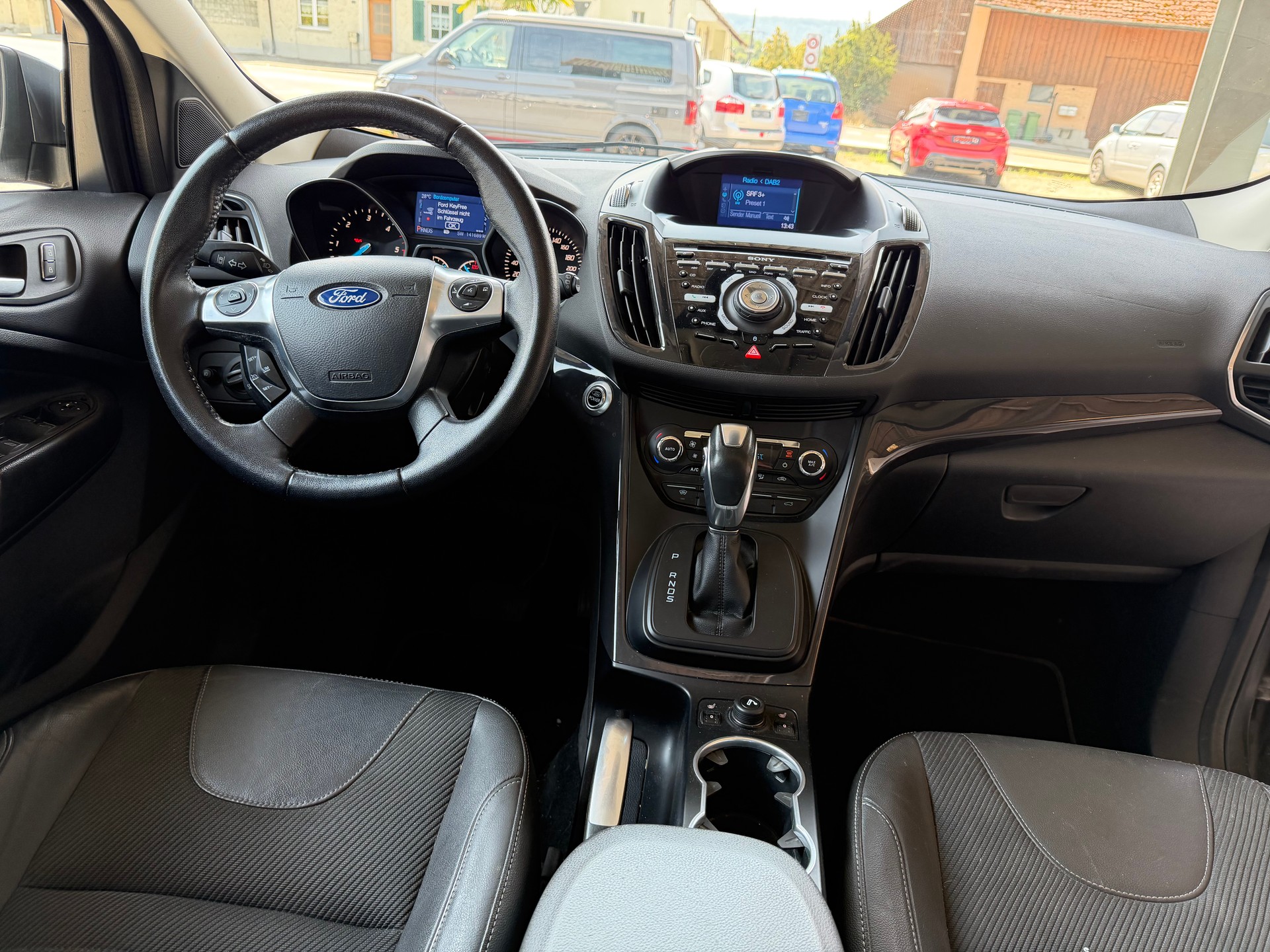FORD Kuga 2.0 TDCi Titanium 4WD PowerShift-image-7