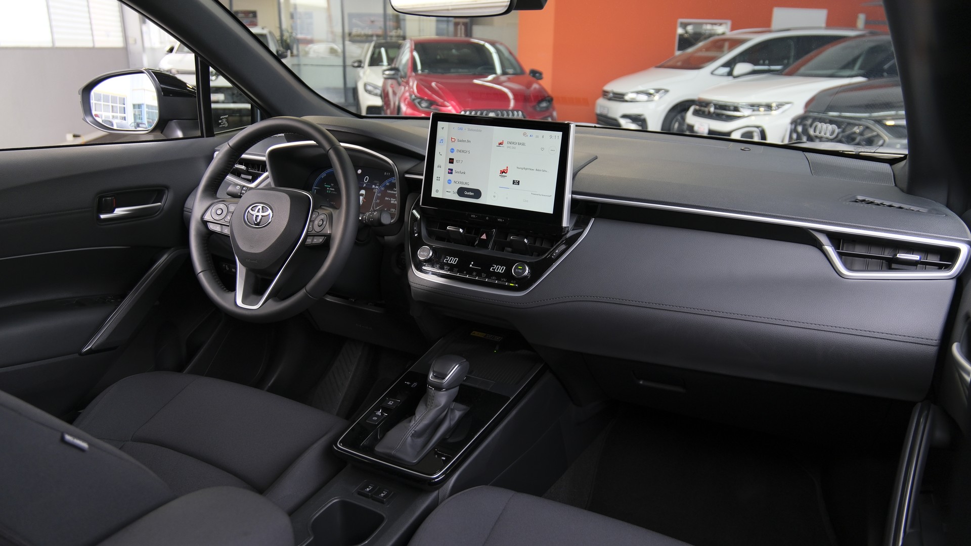 TOYOTA Corolla Cross 2.0 Trend e-CVT-image-22