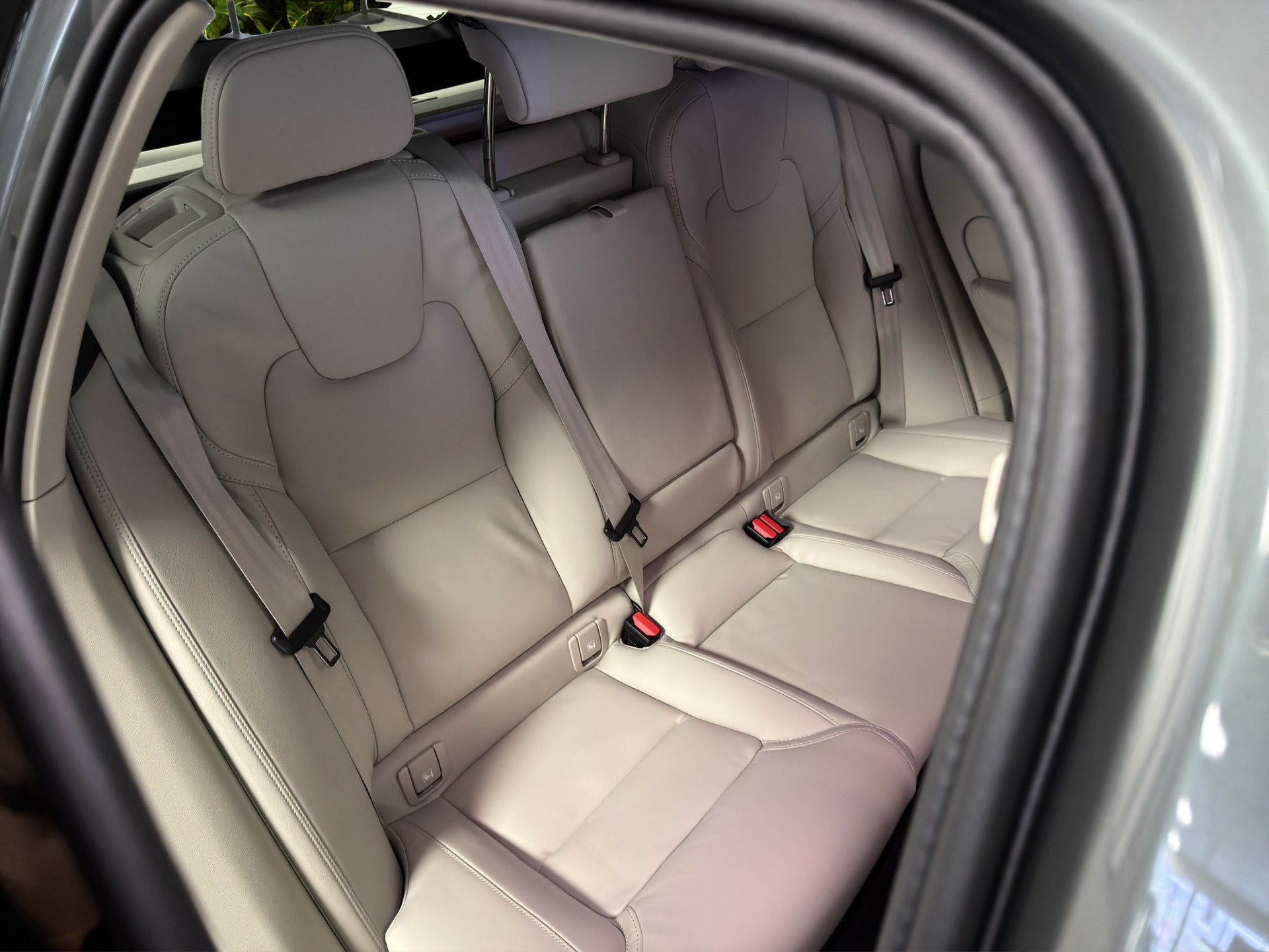 VOLVO XC60 2.0 T8 TE Ultra Dark eAWD-image-15