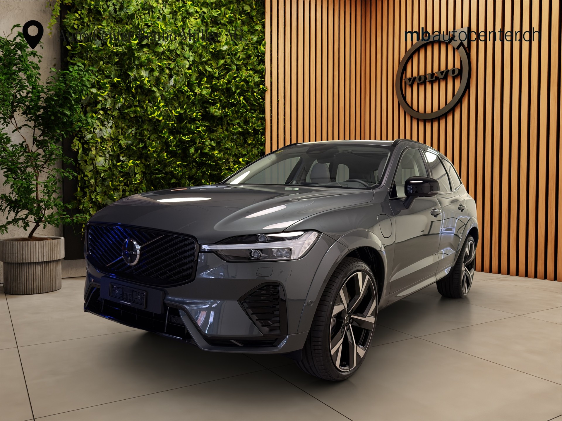 VOLVO XC60 2.0 T8 TE Ultra Dark eAWD