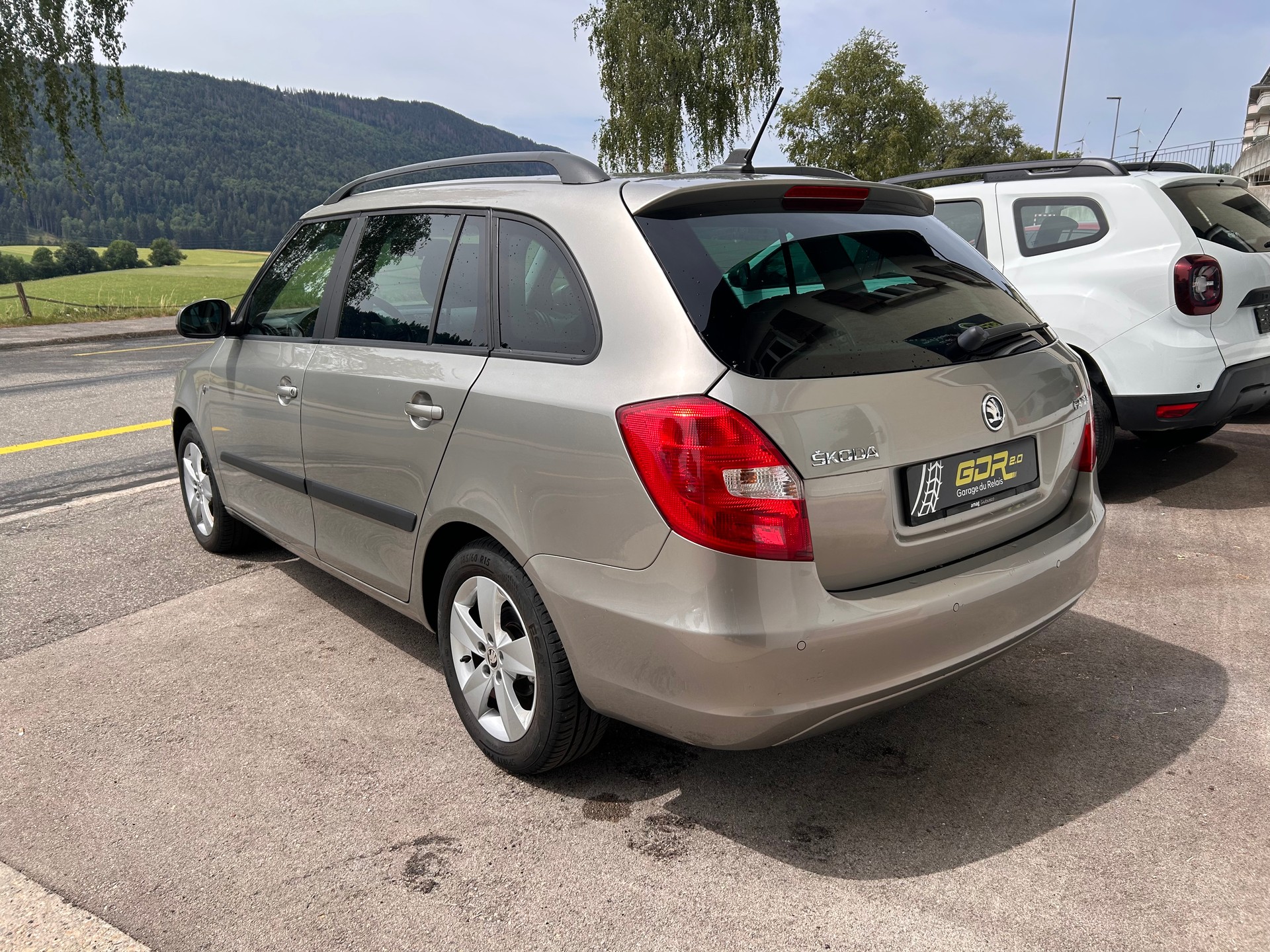 SKODA Fabia 1.2 TSI Ambition Plus-image-4