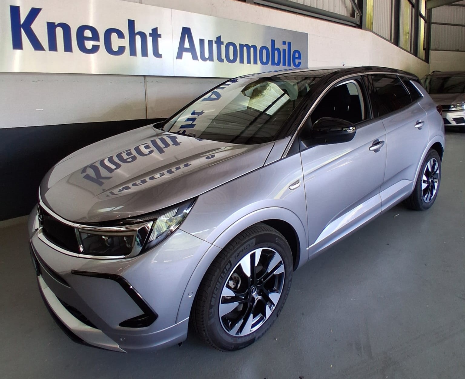 OPEL Grandland 1.2i TP Elegance Automatik-showroom-element-1