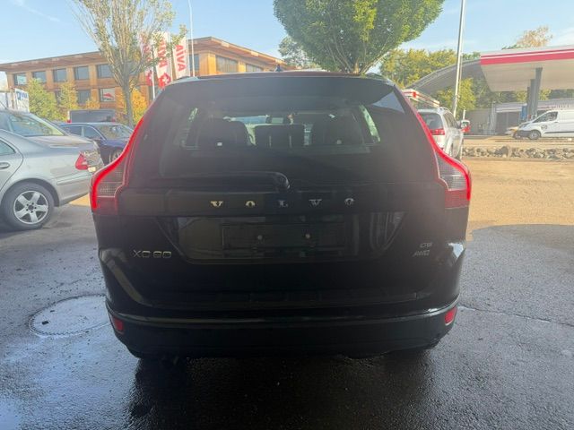VOLVO XC60 D5 AWD-image-4