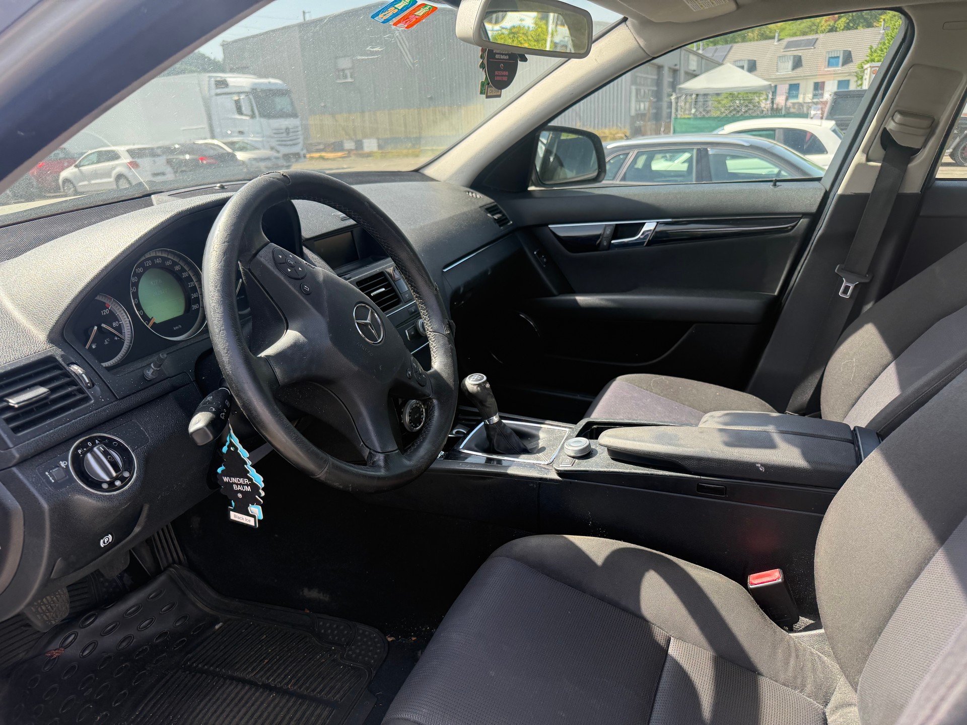MERCEDES-BENZ C 200 CDI Avantgarde-image-4