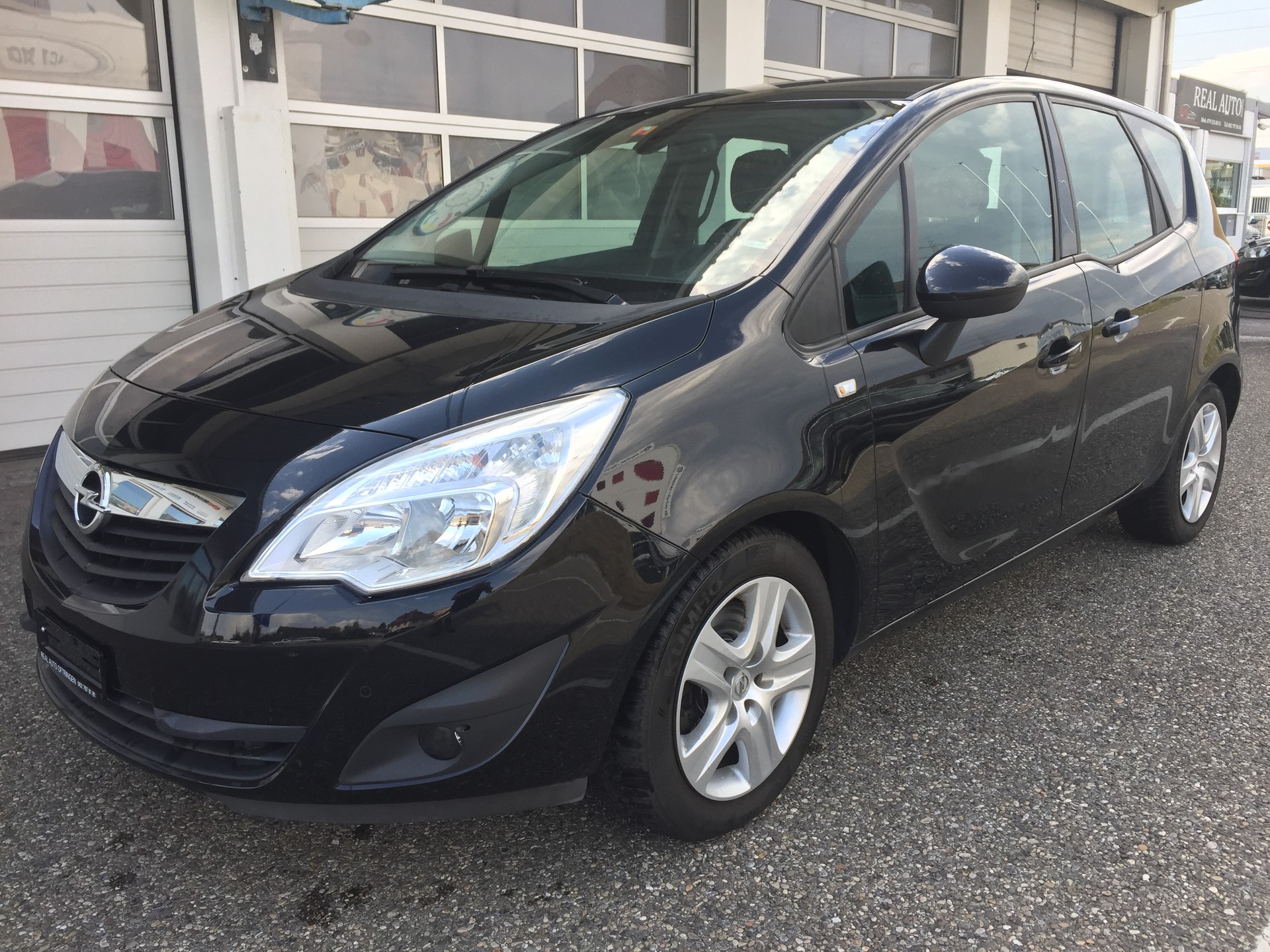 OPEL Meriva 1.7 CDTi Enjoy Automatic-image-2