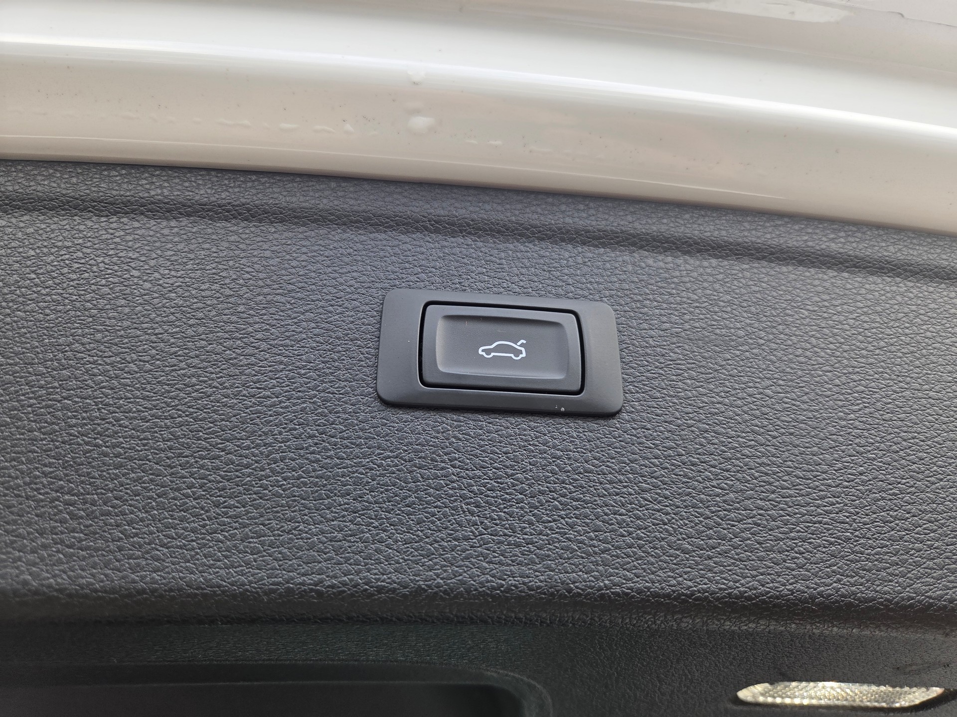 AUDI Q5 40 TDI S-line quattro S-tronic-image-19