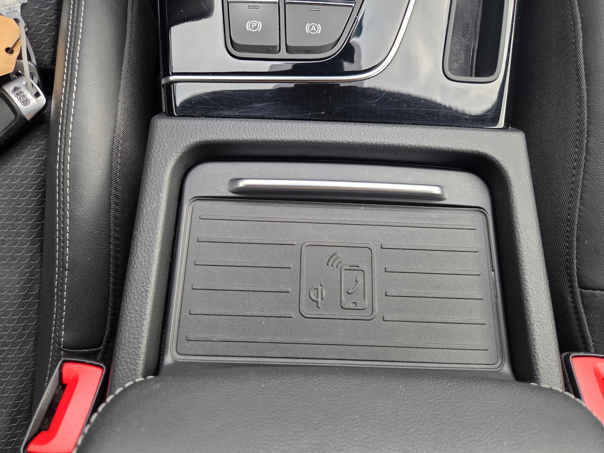 AUDI Q5 40 TDI S-line quattro S-tronic-image-26