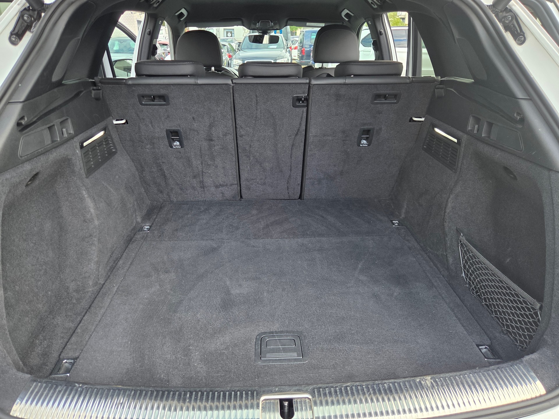 AUDI Q5 40 TDI S-line quattro S-tronic-image-16