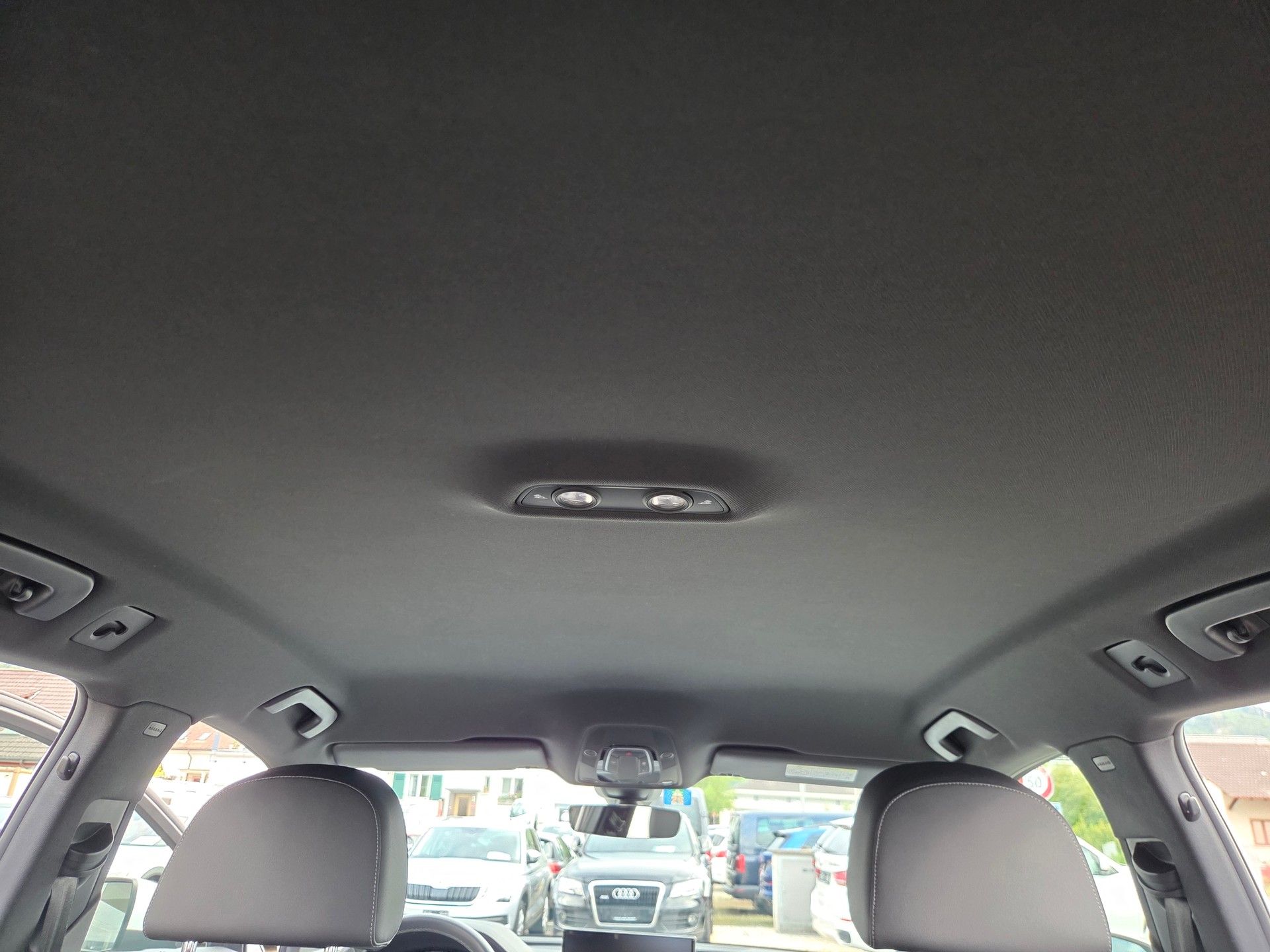 AUDI Q5 40 TDI S-line quattro S-tronic-image-18