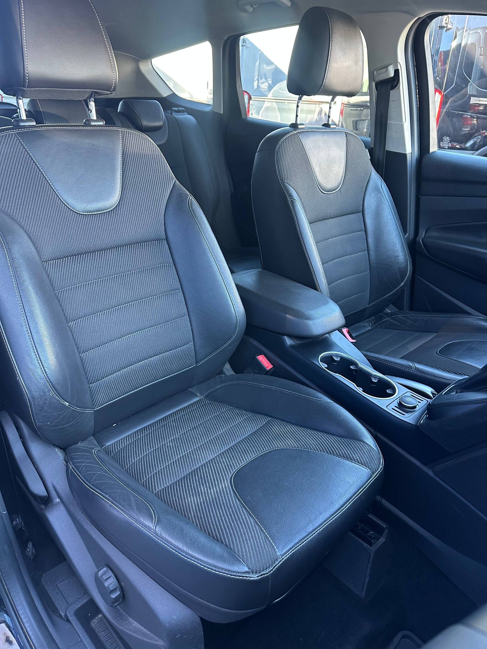 FORD Kuga 2.0 TDCi 180 Carving FPS-image-14