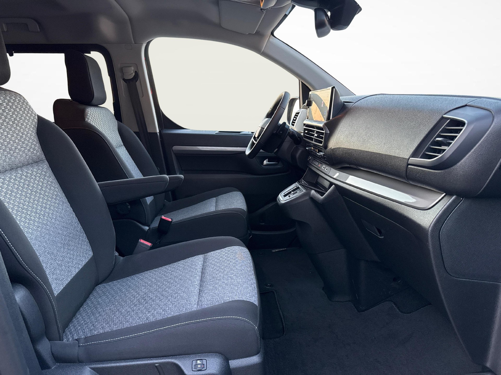 TOYOTA PROACE Verso L1 2.0 D Trend-image-8