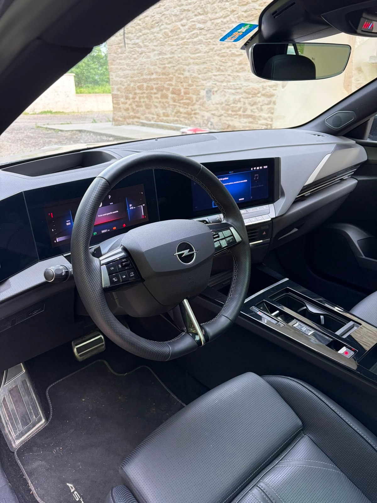 OPEL Astra 1.2i Turbo Swiss A-showroom-element-2