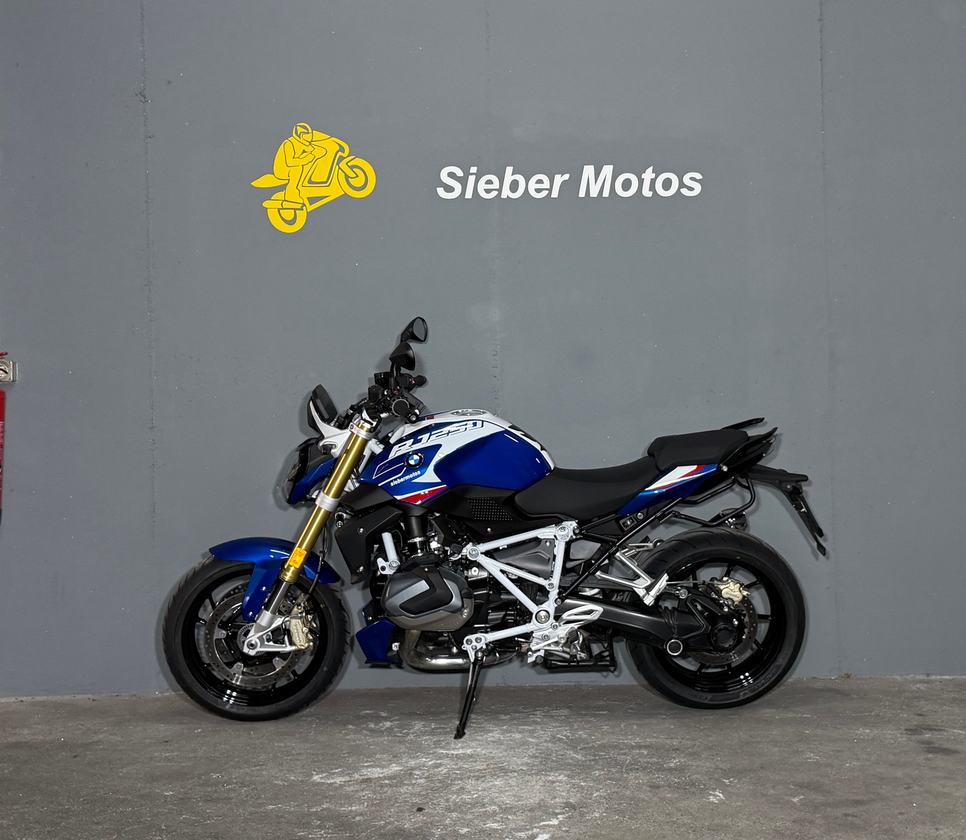 BMW R 1250 R-image-2