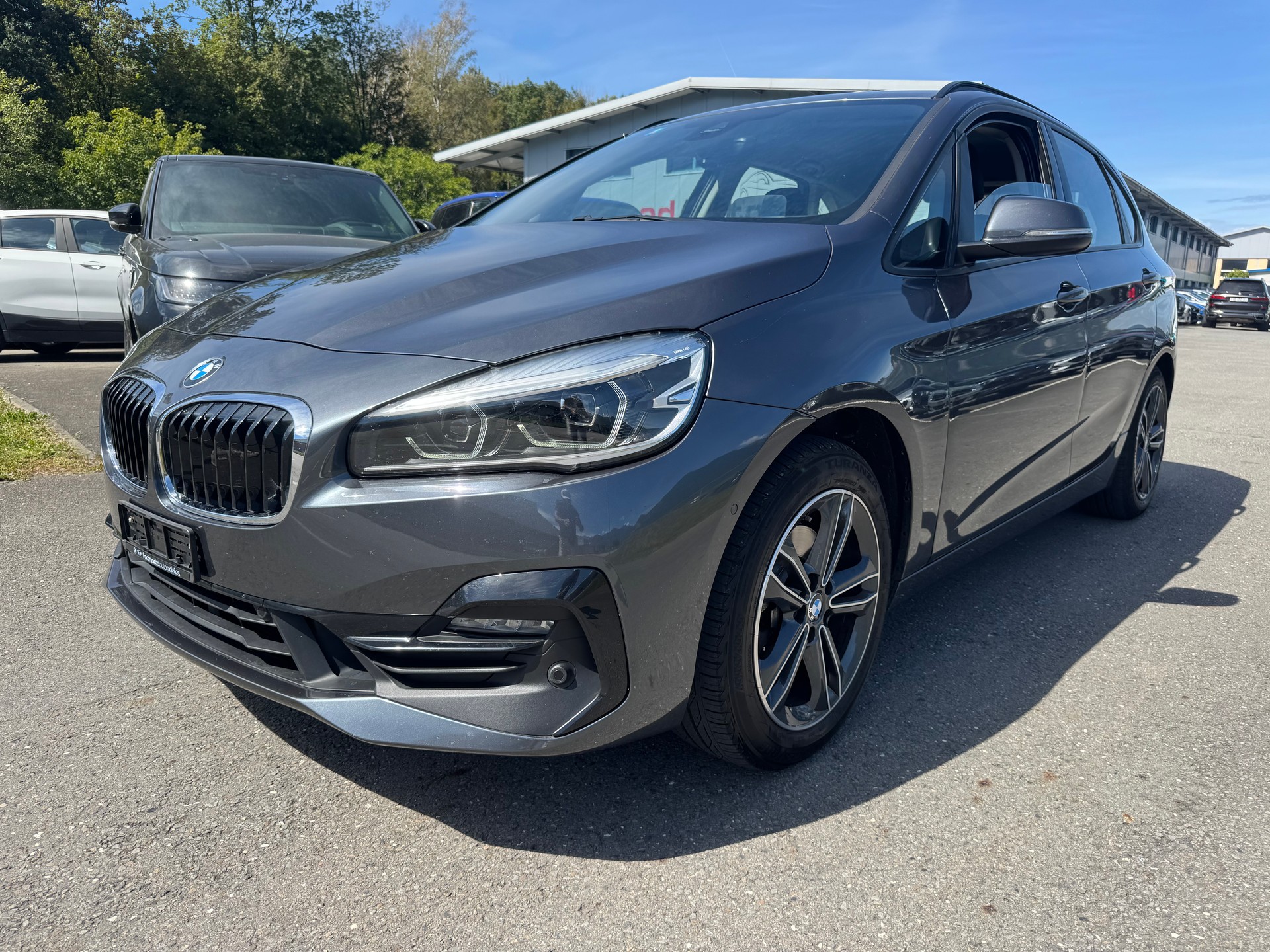 BMW 218d xDrive Active Tourer Steptronic-showroom-element-1