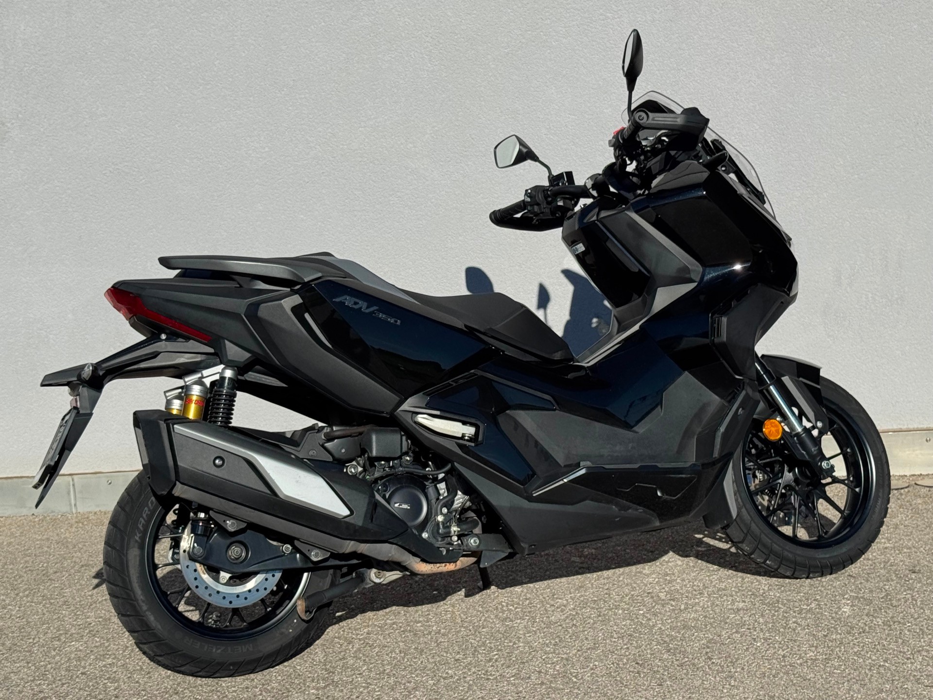 HONDA ADV 350-image-10
