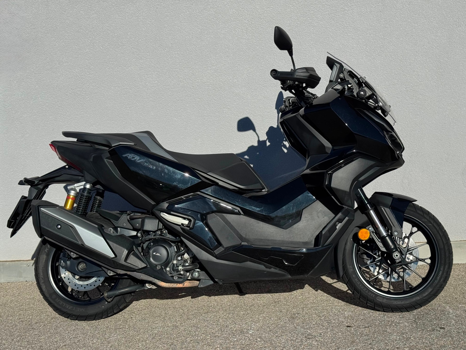 HONDA ADV 350-image-1