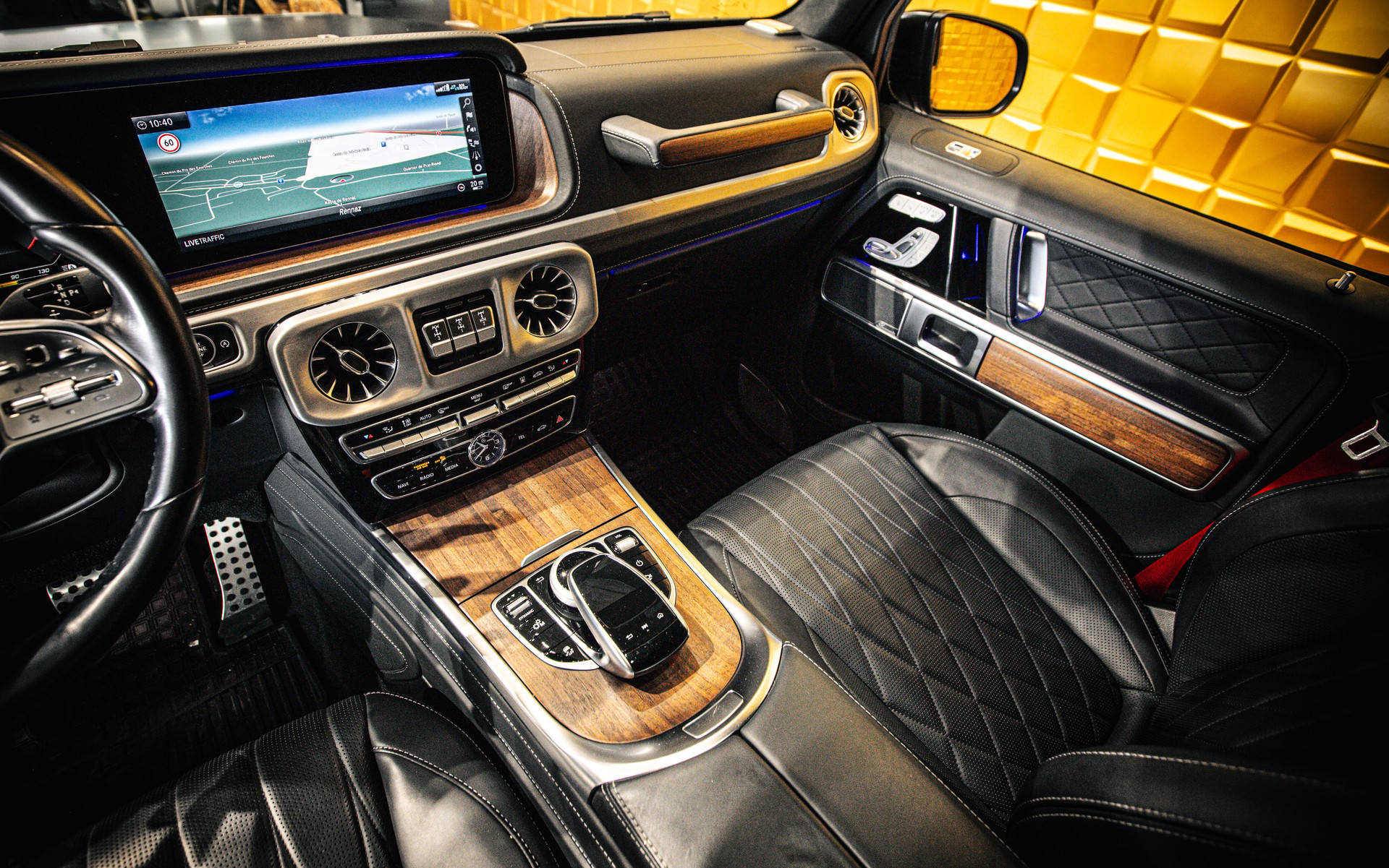 MERCEDES-BENZ G 500 9G-Tronic-image-17