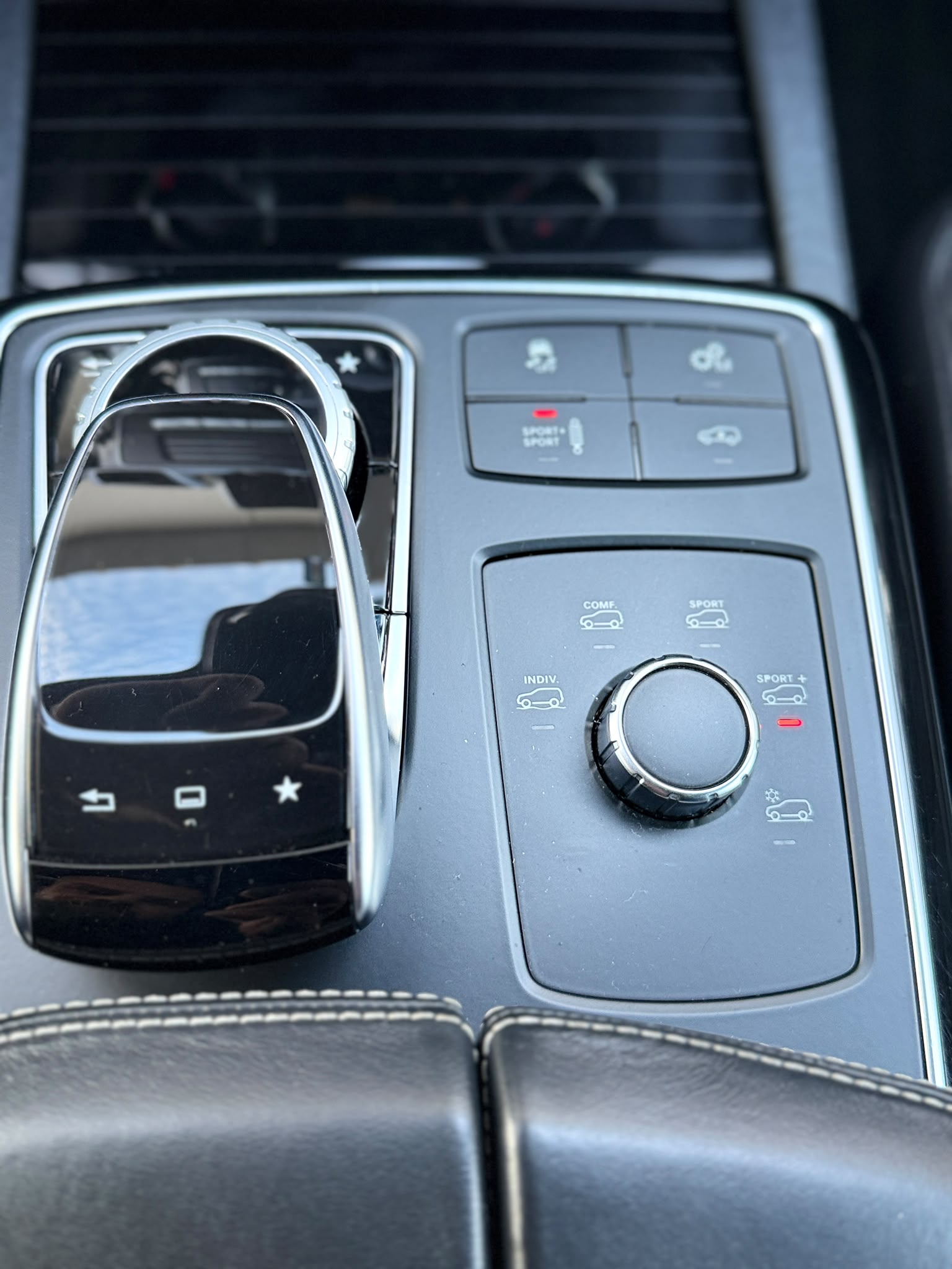 MERCEDES-BENZ GLE 63 V8 S AMG Coupé-image-16