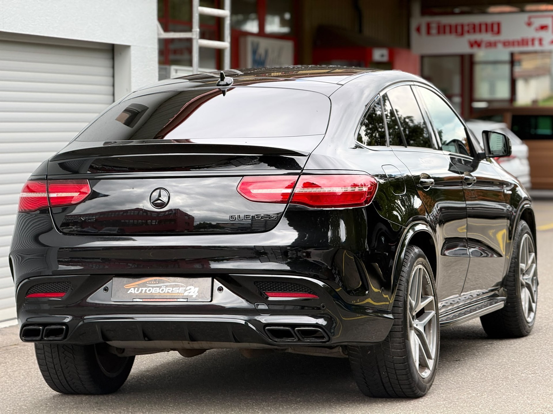 MERCEDES-BENZ GLE 63 V8 S AMG Coupé-showroom-element-2