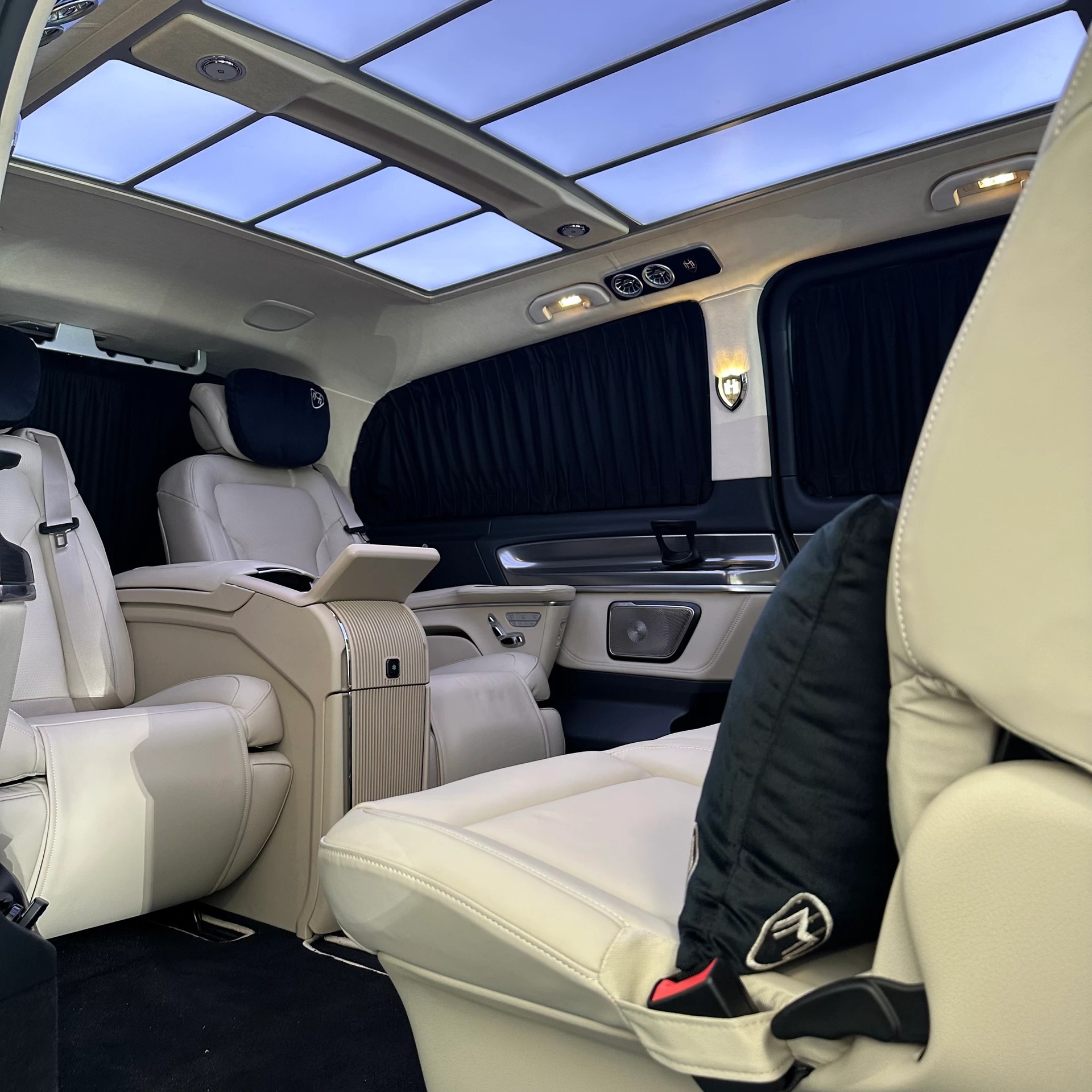 MERCEDES-BENZ V 300 d Extra-Lang 4matic Exclusive FALCON CARDADA V.I.P-image-21