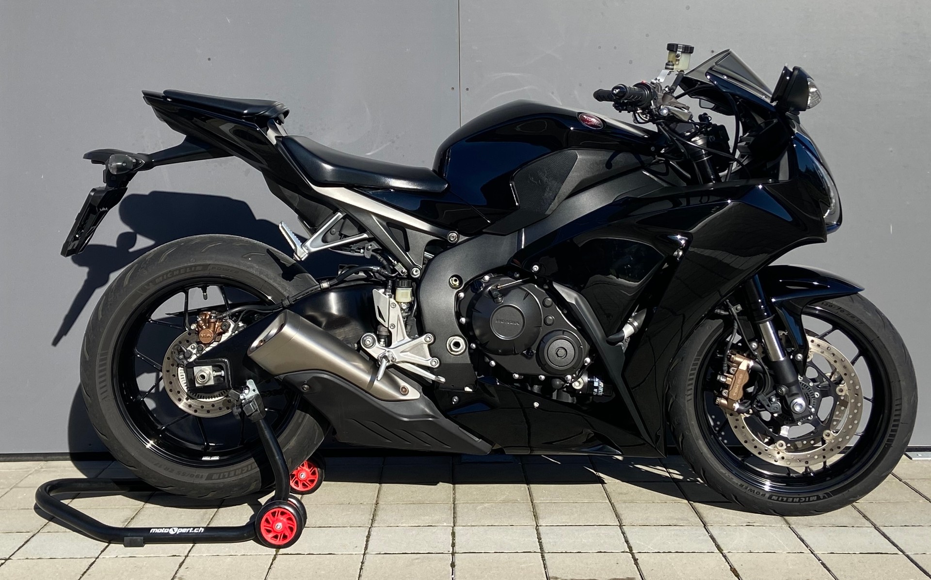 HONDA CBR 1000 RA ABS-image-0