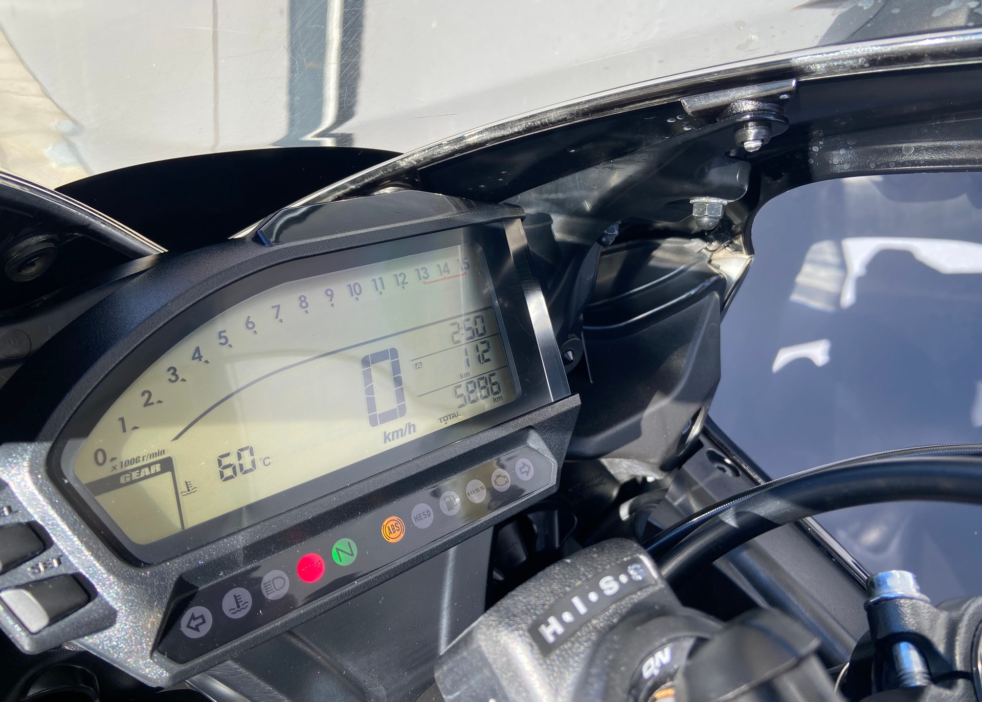 HONDA CBR 1000 RA ABS-image-4