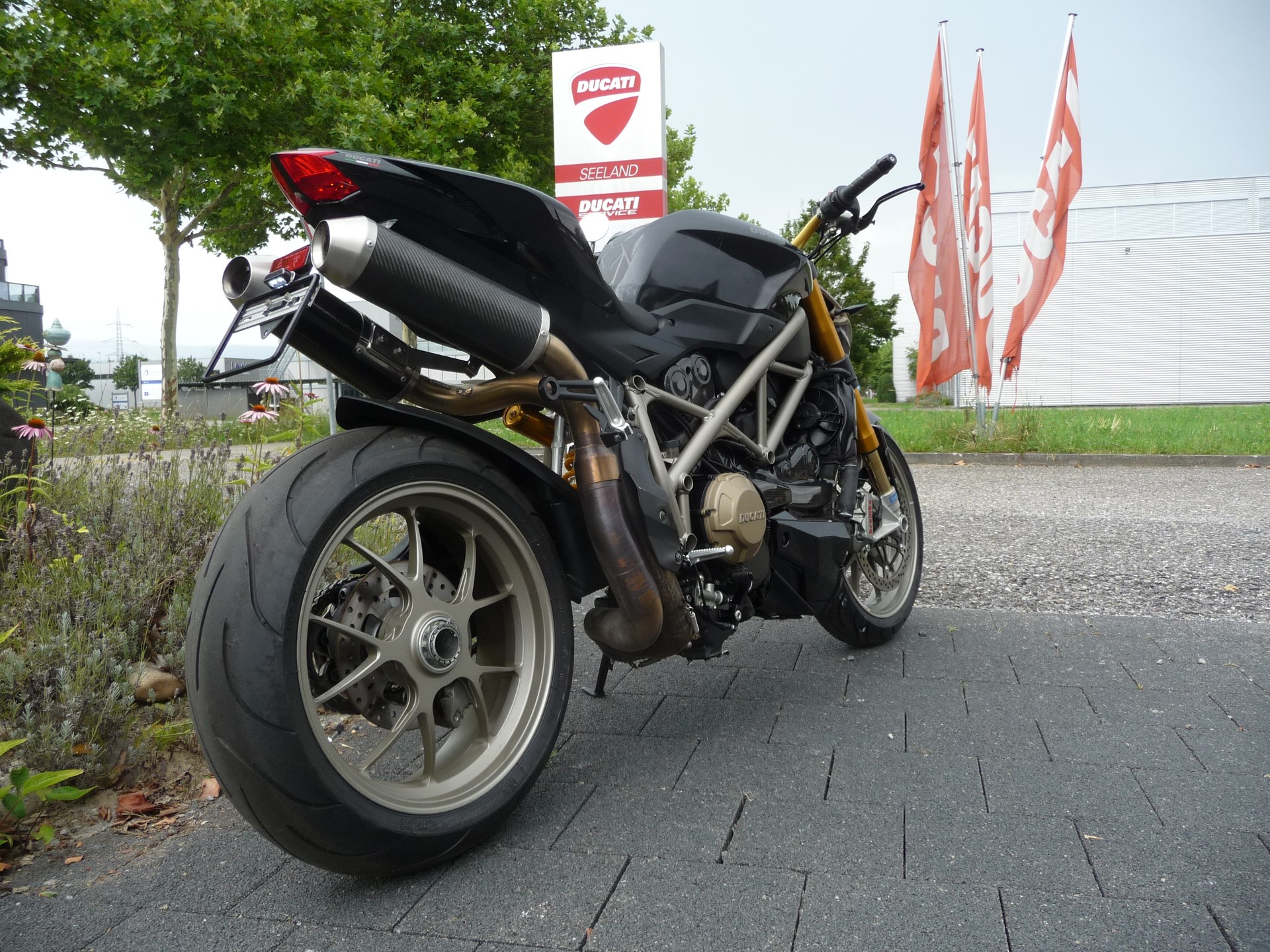 DUCATI Streetfighter 1099 S-image-2