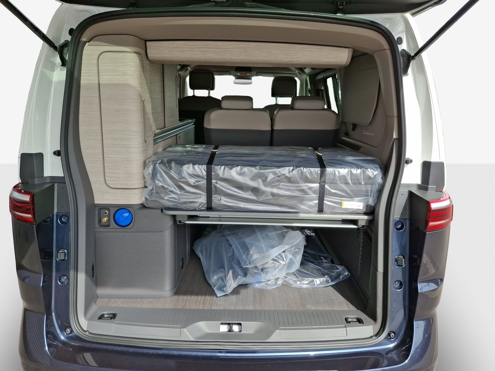 VW California eHybrid Ocean 4Motion-image-12