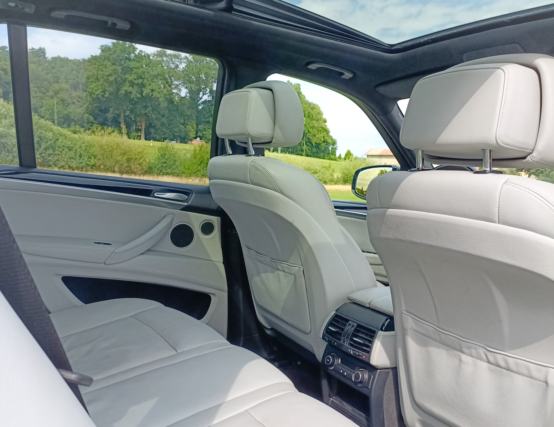 BMW X5 xDrive M G Power-image-12