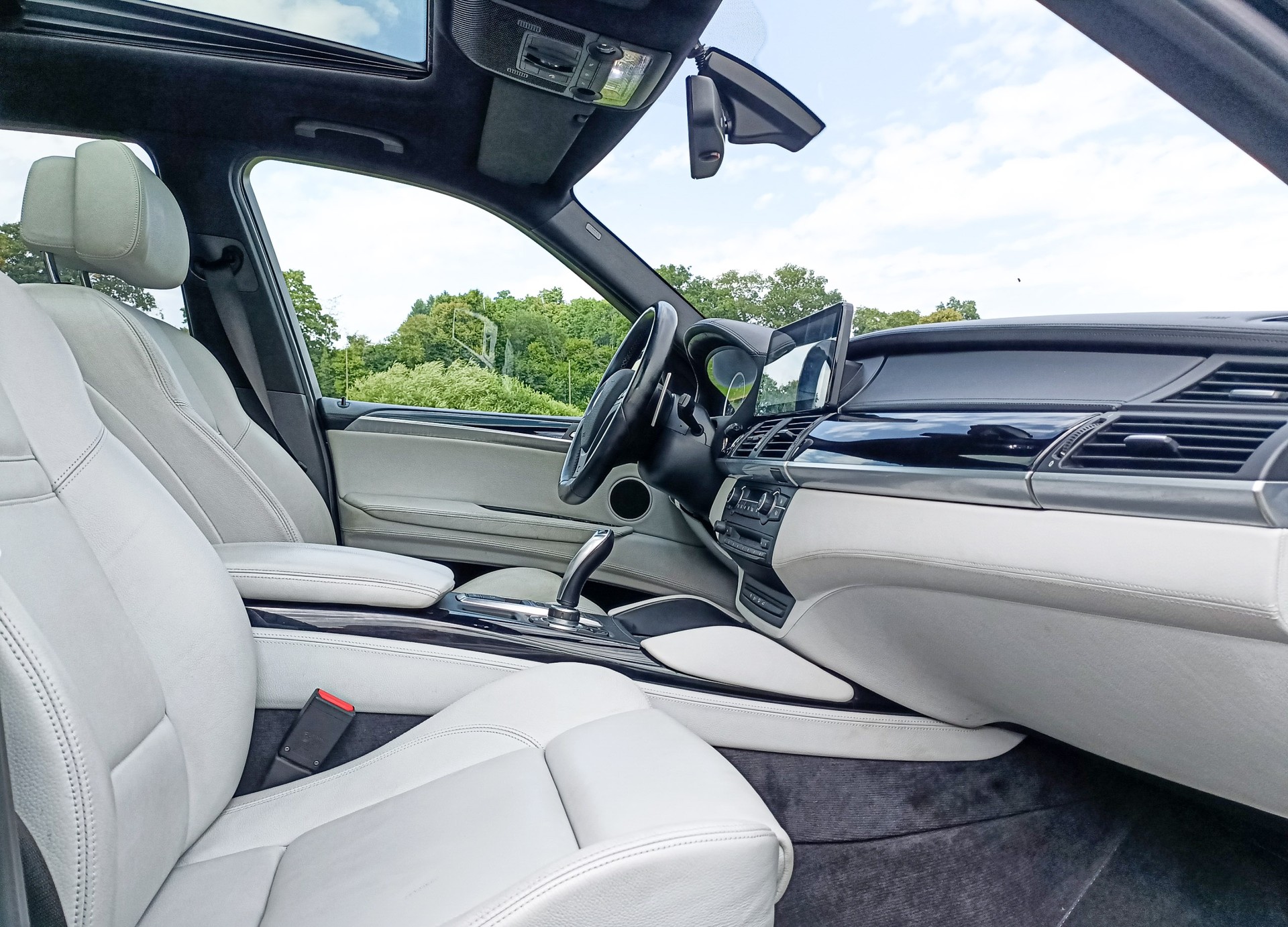 BMW X5 xDrive M G Power-image-8