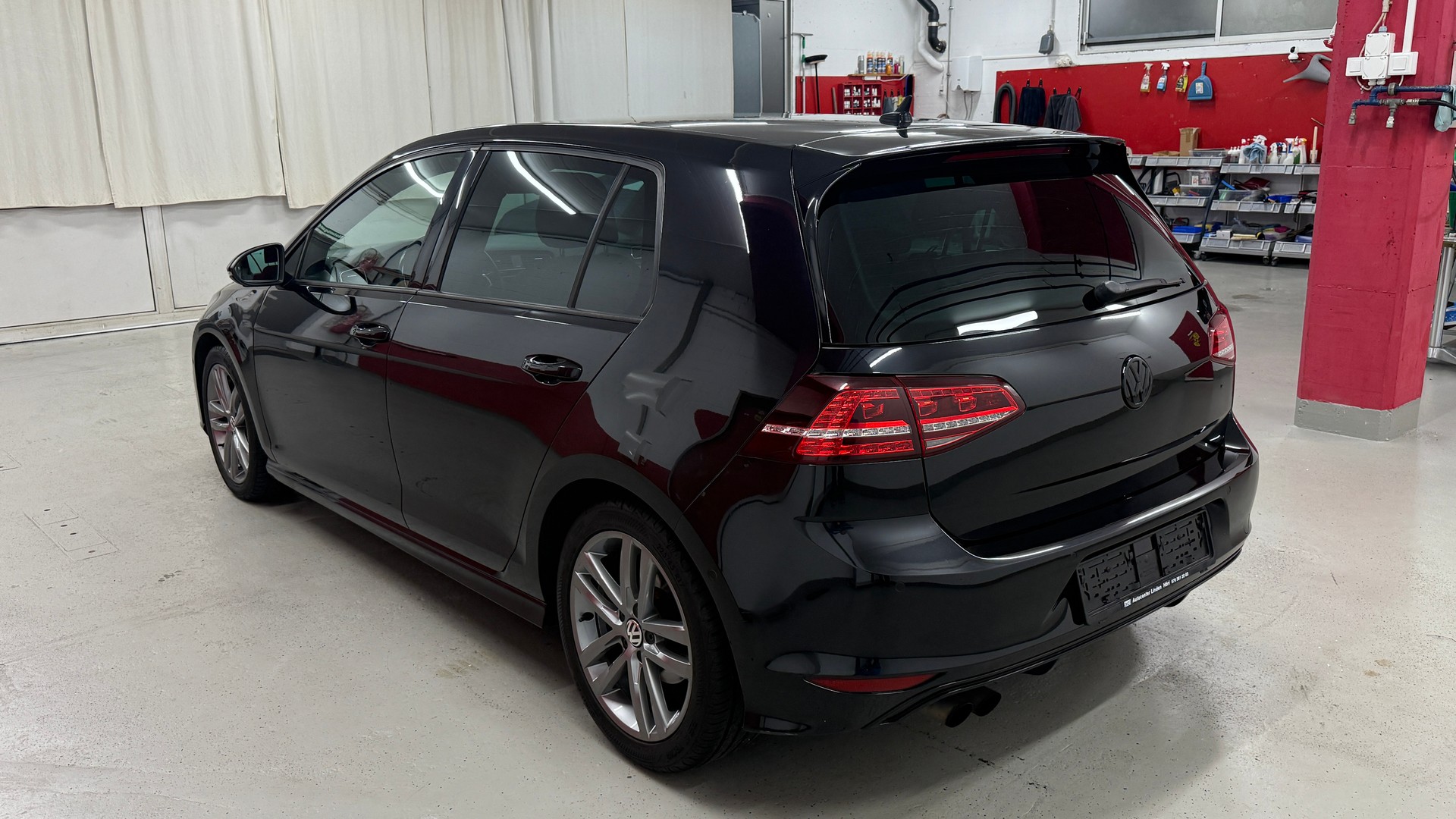 VW Golf 1.4 TSI R-Line Design DSG, frisch MFK, Servicegeplegt, ACC, Abstandsregler, DAB, NAVI SH, Garantie u.v.m-image-5
