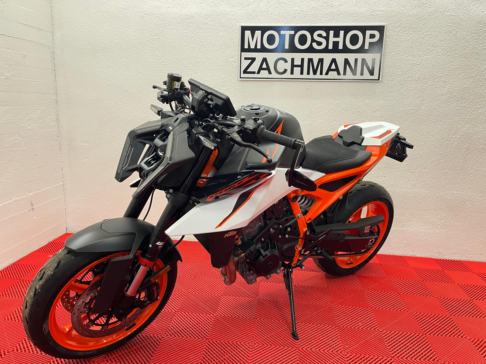 KTM 990 Duke R 2026-image-1