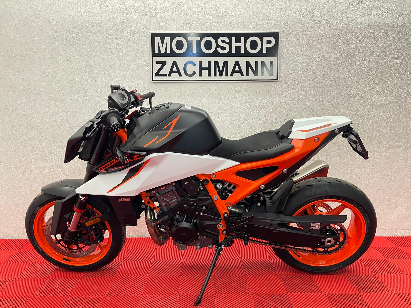 KTM 990 Duke R 2026-image-3