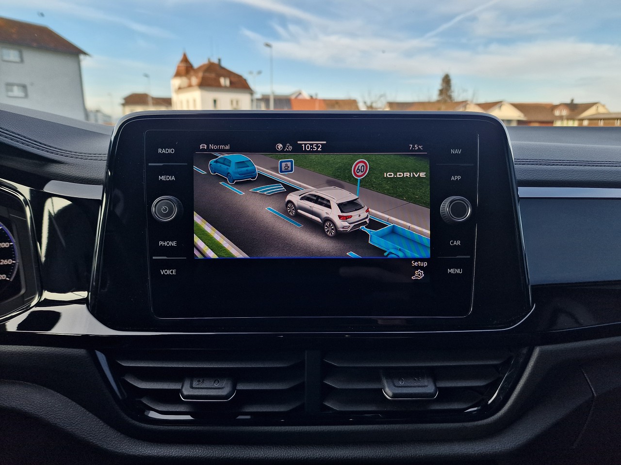 VW T-Roc 2.0 TSI R DSG 4Motion-image-22