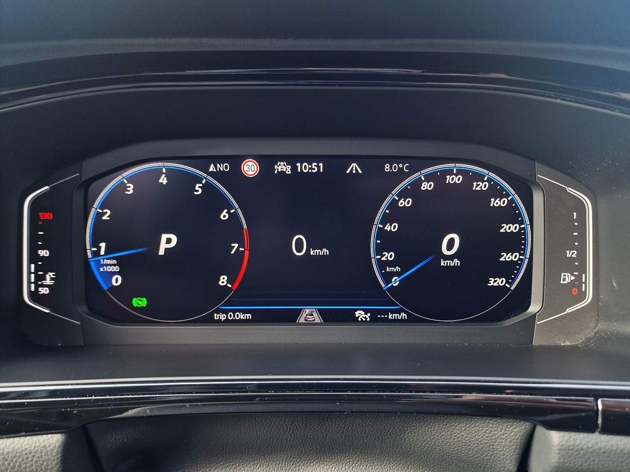 VW T-Roc 2.0 TSI R DSG 4Motion-image-15