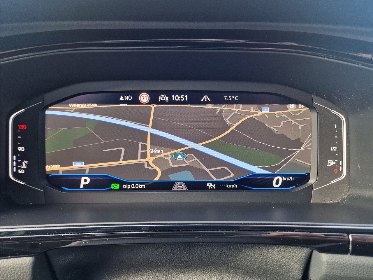 VW T-Roc 2.0 TSI R DSG 4Motion-image-17