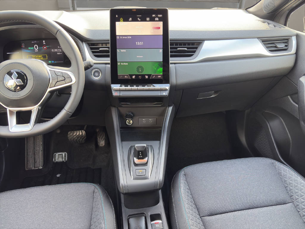 MITSUBISHI Grandis 1.8 HEV Invite+-image-11