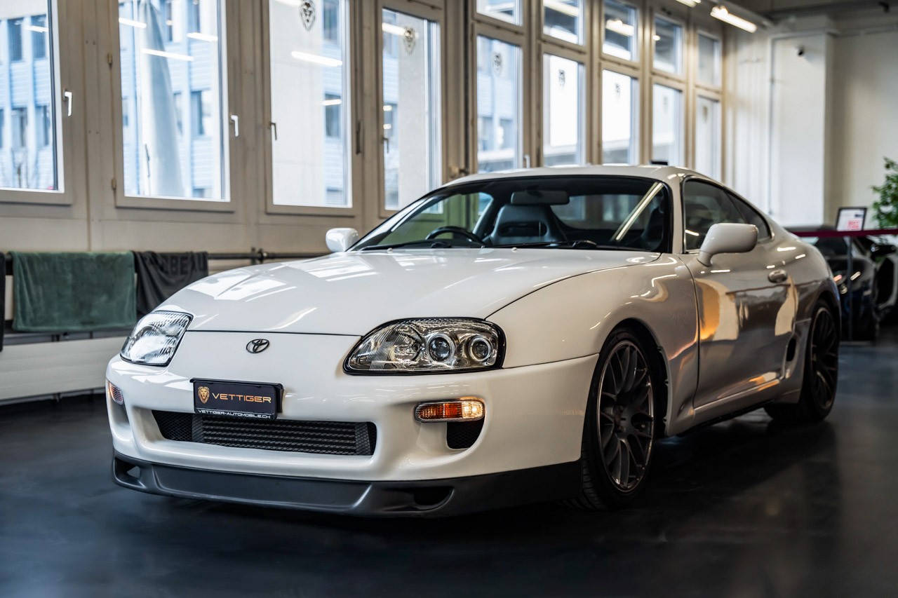 TOYOTA Supra 3.0i TwinTurbo-showroom-element-2