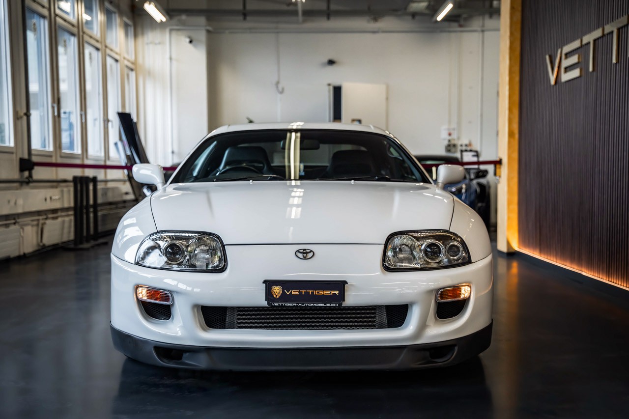 TOYOTA Supra 3.0i TwinTurbo-showroom-element-1