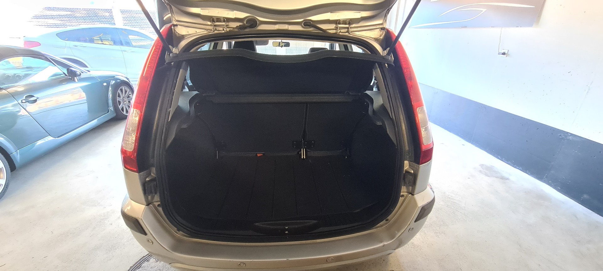 FORD Fusion 1.6 16V Plus-image-12