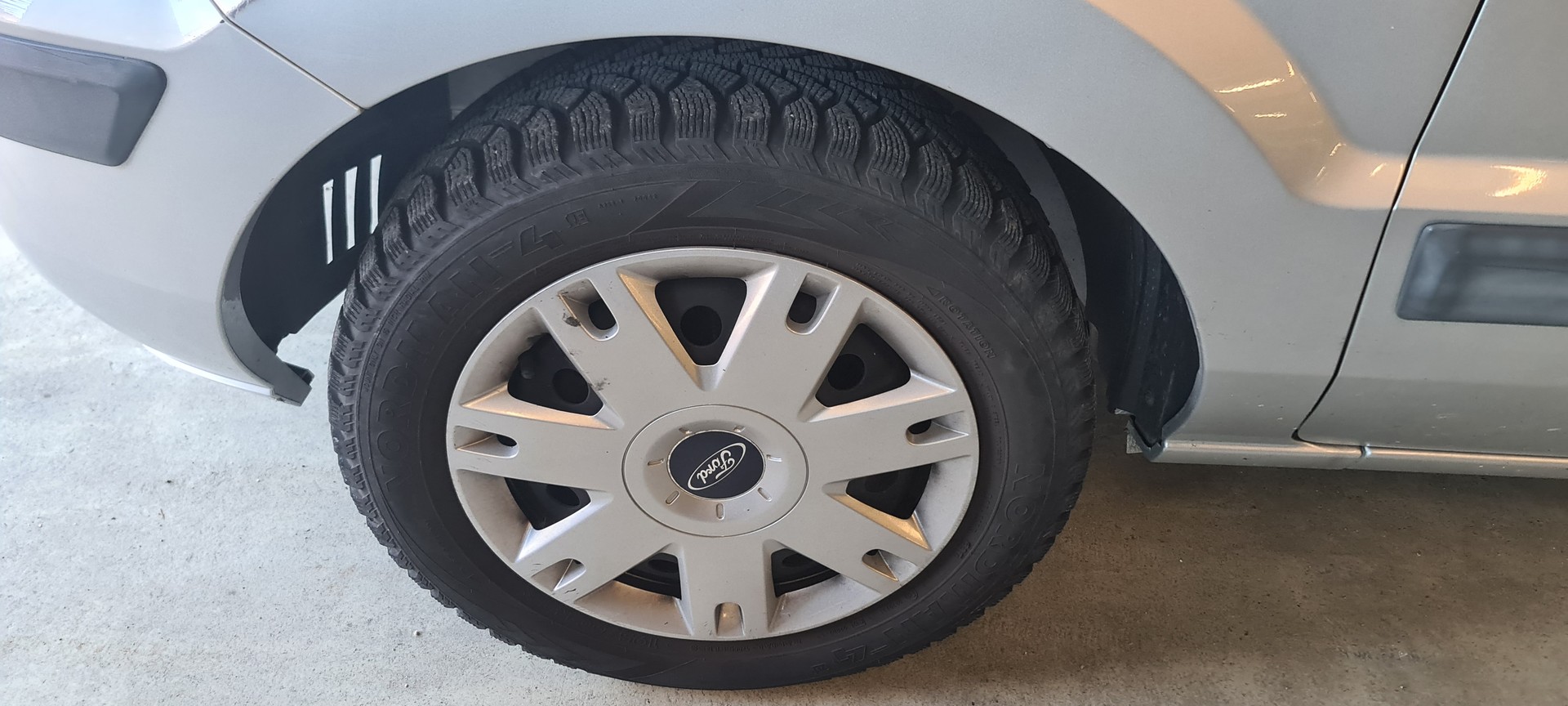 FORD Fusion 1.6 16V Plus-image-14