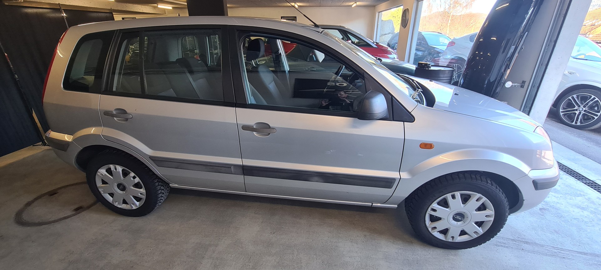 FORD Fusion 1.6 16V Plus-image-5