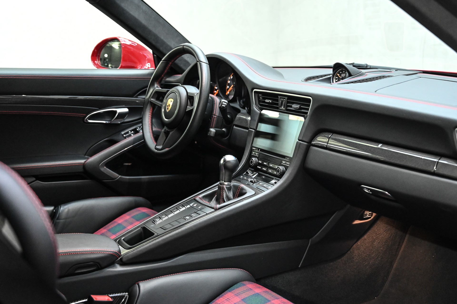 PORSCHE 911 GT3 Touring-image-21