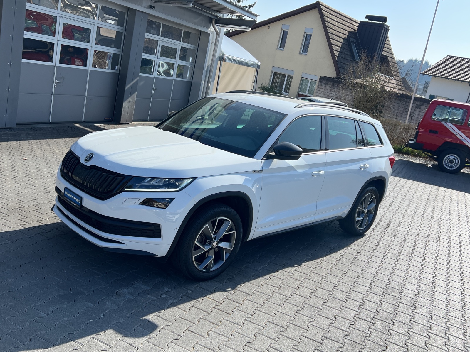 SKODA Kodiaq 2.0 TDI SCR SportLine 4x4 DSG-image-16