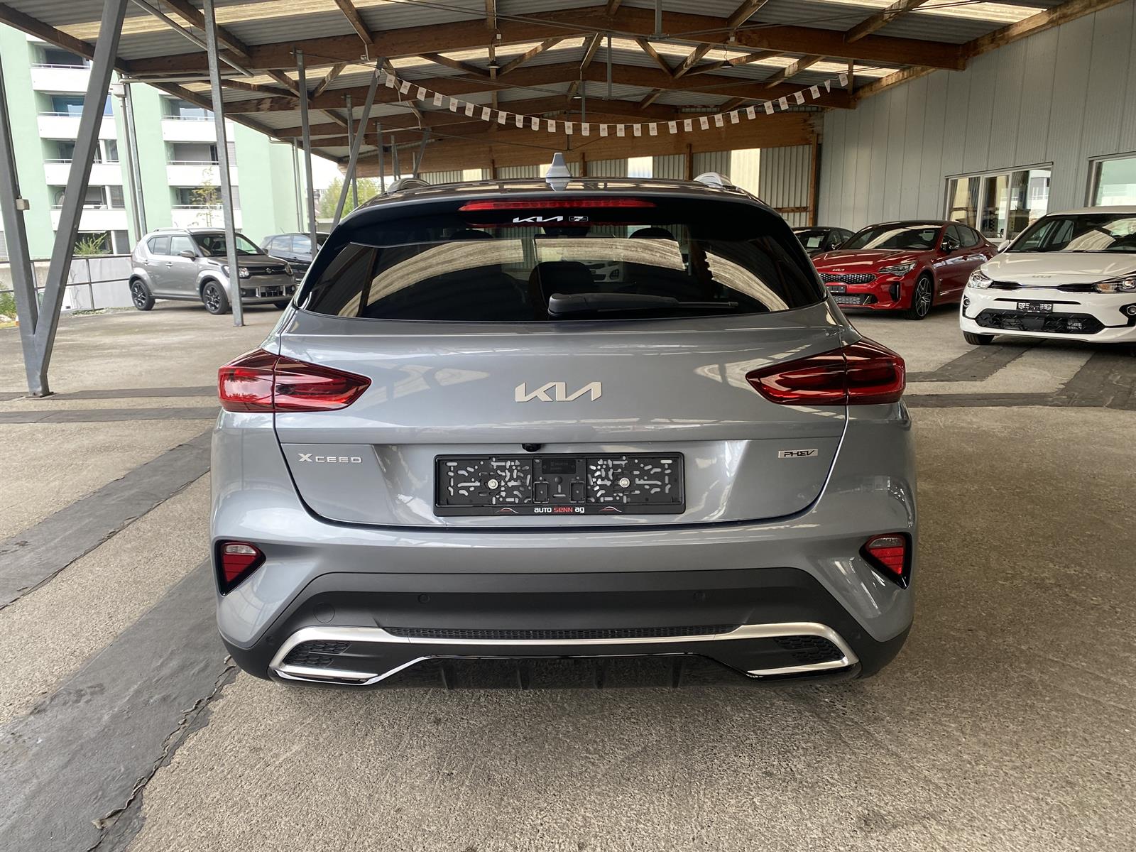 KIA XCeed 1.6 GDi Plug-in Hybrid Style-showroom-element-2