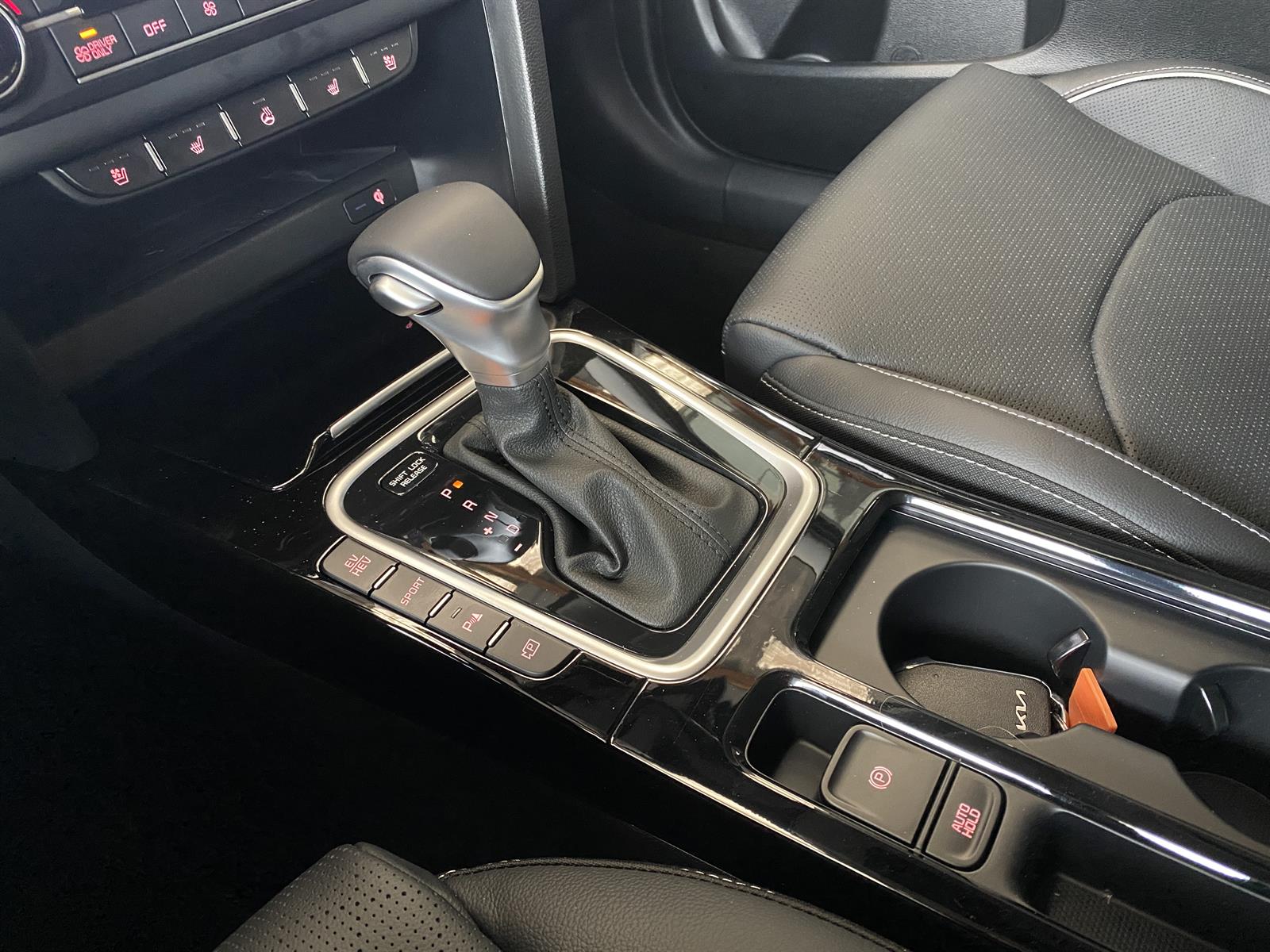 KIA XCeed 1.6 GDi Plug-in Hybrid Style-image-14